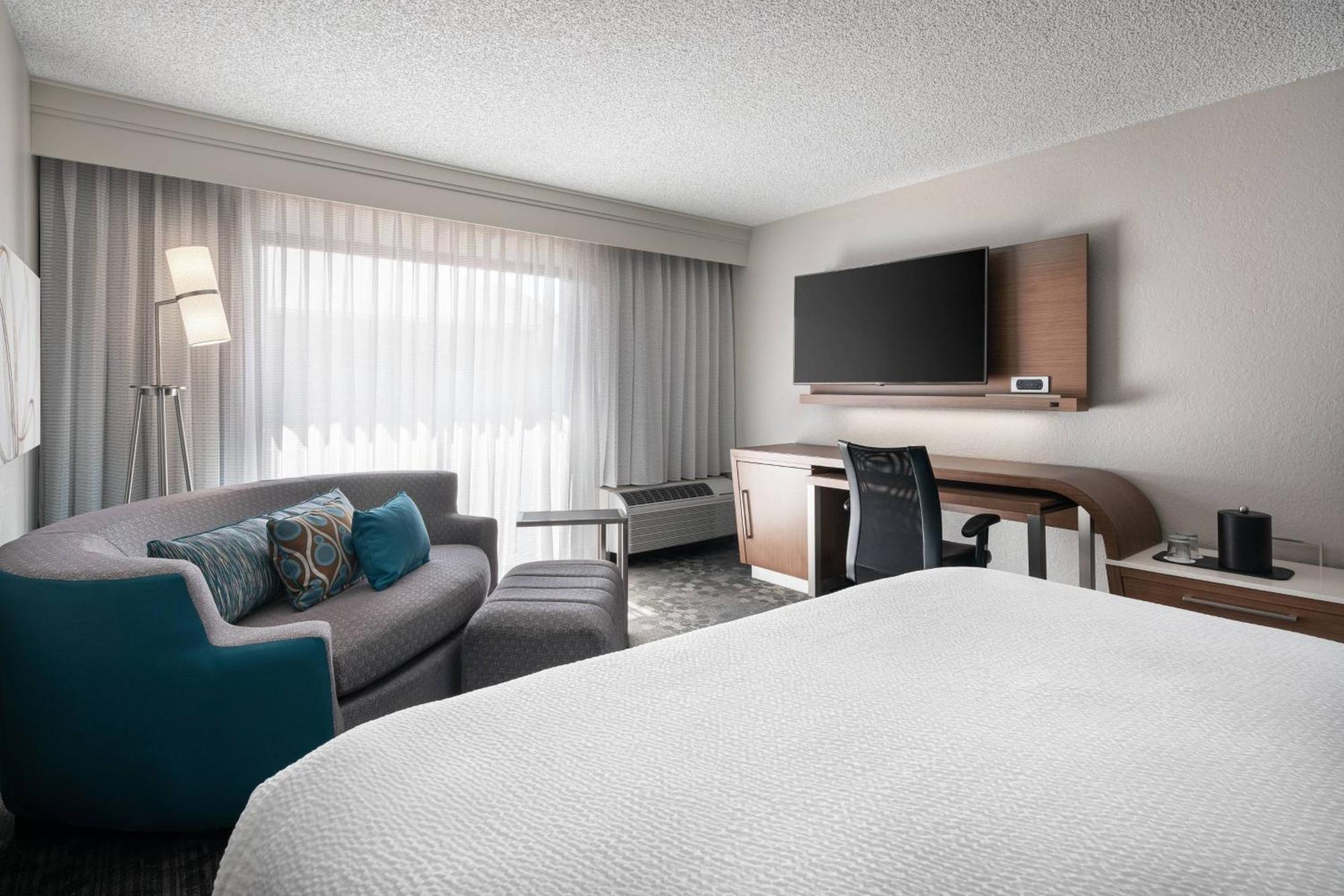 King Room with Sofa Bed